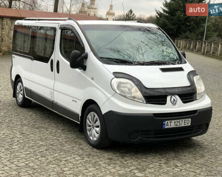 Белый Рено Трафик, объемом двигателя 2 л и пробегом 365 тыс. км за 13350 $, фото 2 на Automoto.ua