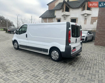 Белый Рено Трафик, объемом двигателя 2 л и пробегом 189 тыс. км за 13600 $, фото 27 на Automoto.ua