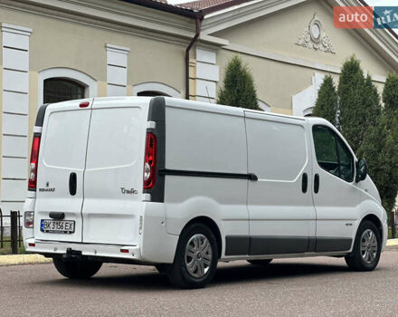 Белый Рено Трафик, объемом двигателя 2 л и пробегом 260 тыс. км за 12200 $, фото 5 на Automoto.ua