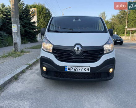 Белый Рено Трафик, объемом двигателя 1.6 л и пробегом 199 тыс. км за 13500 $, фото 2 на Automoto.ua