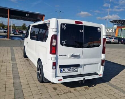 Белый Рено Трафик, объемом двигателя 1.6 л и пробегом 350 тыс. км за 13500 $, фото 3 на Automoto.ua