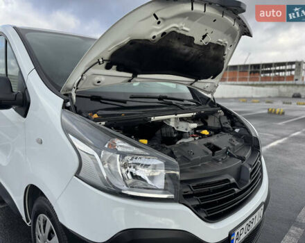 Белый Рено Трафик, объемом двигателя 1.6 л и пробегом 217 тыс. км за 13700 $, фото 86 на Automoto.ua