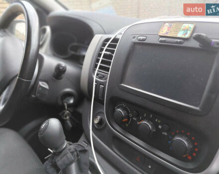 Белый Рено Трафик, объемом двигателя 1.6 л и пробегом 317 тыс. км за 13700 $, фото 17 на Automoto.ua