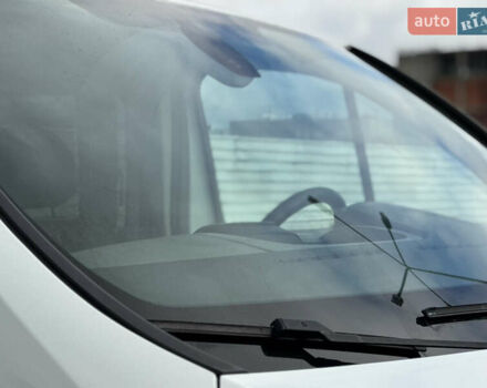 Белый Рено Трафик, объемом двигателя 1.6 л и пробегом 217 тыс. км за 13700 $, фото 35 на Automoto.ua