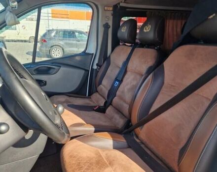 Белый Рено Трафик, объемом двигателя 1.6 л и пробегом 350 тыс. км за 13500 $, фото 16 на Automoto.ua