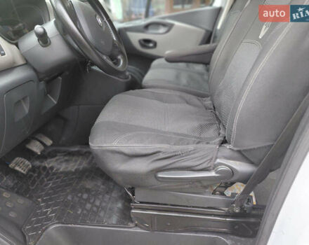 Белый Рено Трафик, объемом двигателя 1.6 л и пробегом 317 тыс. км за 13700 $, фото 11 на Automoto.ua