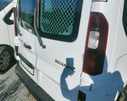 Рено Трафик 2015 в Владимир-Волынский на Automoto.ua Белый Рено Трафик, объемом двигателя 1.6 л и пробегом 140 тыс. км за 9500 $, фото 2 на Automoto.ua