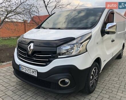 Белый Рено Трафик, объемом двигателя 1.6 л и пробегом 298 тыс. км за 12500 $, фото 1 на Automoto.ua