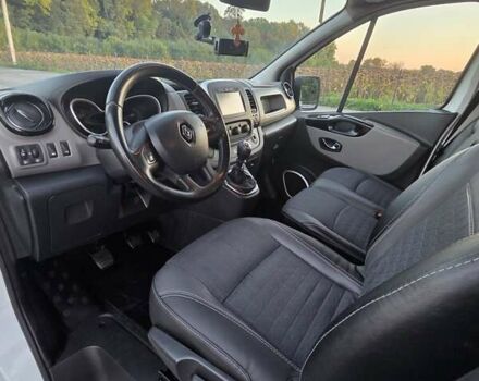 Белый Рено Трафик, объемом двигателя 1.6 л и пробегом 292 тыс. км за 13600 $, фото 10 на Automoto.ua