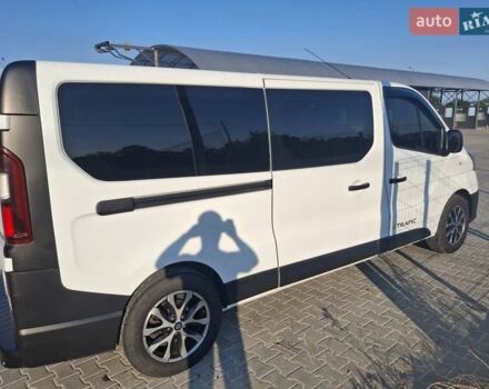 Білий Рено Трафік, об'ємом двигуна 1.6 л та пробігом 202 тис. км за 16800 $, фото 2 на Automoto.ua