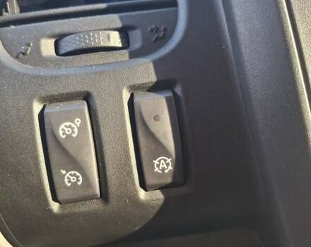 Білий Рено Трафік, об'ємом двигуна 1.6 л та пробігом 202 тис. км за 16800 $, фото 19 на Automoto.ua