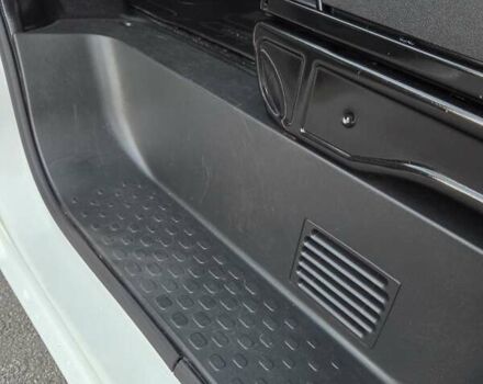 Белый Рено Трафик, объемом двигателя 1.6 л и пробегом 292 тыс. км за 13600 $, фото 12 на Automoto.ua