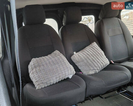 Белый Рено Трафик, объемом двигателя 1.6 л и пробегом 317 тыс. км за 13700 $, фото 24 на Automoto.ua