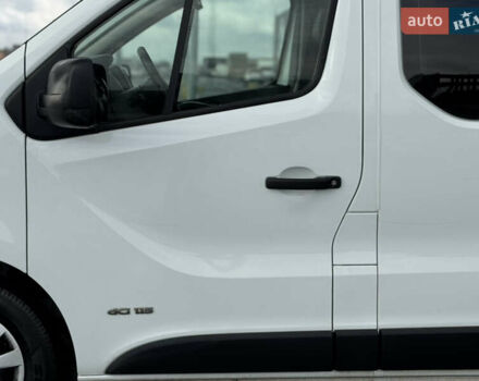 Белый Рено Трафик, объемом двигателя 1.6 л и пробегом 217 тыс. км за 13700 $, фото 31 на Automoto.ua