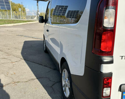 Білий Рено Трафік, об'ємом двигуна 1.6 л та пробігом 261 тис. км за 13700 $, фото 8 на Automoto.ua