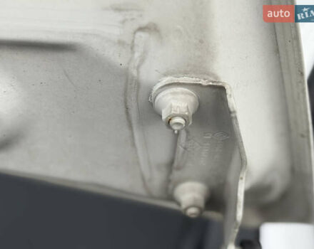 Белый Рено Трафик, объемом двигателя 1.6 л и пробегом 217 тыс. км за 13700 $, фото 93 на Automoto.ua