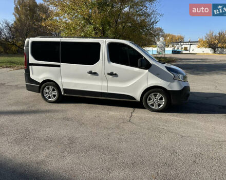 Білий Рено Трафік, об'ємом двигуна 1.6 л та пробігом 261 тис. км за 13700 $, фото 12 на Automoto.ua