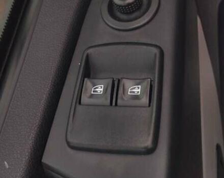 Белый Рено Трафик, объемом двигателя 1.6 л и пробегом 220 тыс. км за 11900 $, фото 19 на Automoto.ua