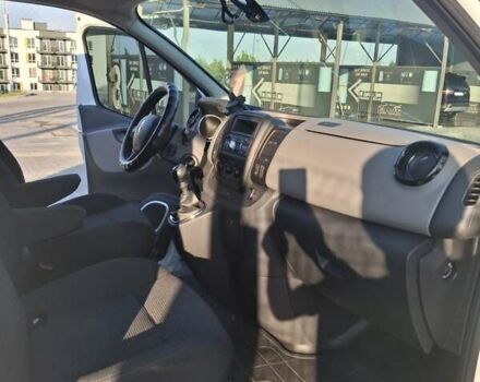 Білий Рено Трафік, об'ємом двигуна 1.6 л та пробігом 202 тис. км за 16800 $, фото 14 на Automoto.ua