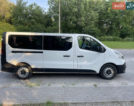 Белый Рено Трафик, объемом двигателя 1.6 л и пробегом 199 тыс. км за 13500 $, фото 4 на Automoto.ua