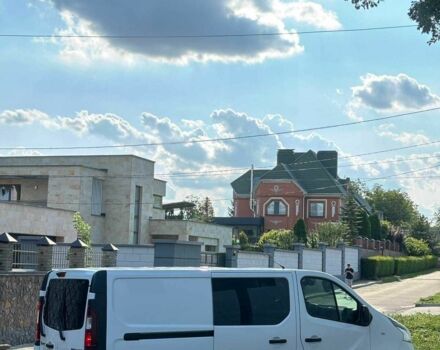 Белый Рено Трафик, объемом двигателя 1.6 л и пробегом 262 тыс. км за 13700 $, фото 3 на Automoto.ua