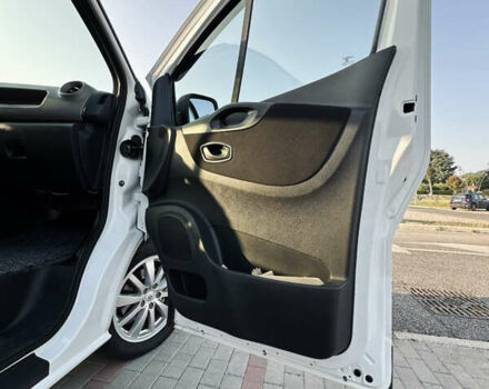 Рено Трафик 2015 в Черновцах на Automoto.ua Белый Рено Трафик, объемом двигателя 1.6 л и пробегом 420 тыс. км за 14200 $, фото 5 на Automoto.ua