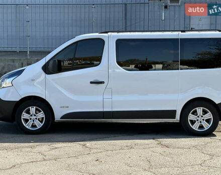 Білий Рено Трафік, об'ємом двигуна 1.6 л та пробігом 261 тис. км за 13700 $, фото 6 на Automoto.ua