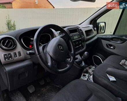 Білий Рено Трафік, об'ємом двигуна 1.6 л та пробігом 228 тис. км за 11300 $, фото 6 на Automoto.ua