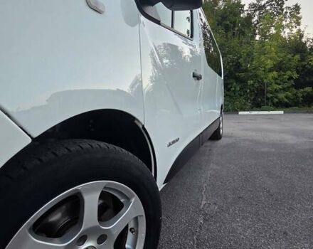 Белый Рено Трафик, объемом двигателя 1.6 л и пробегом 292 тыс. км за 13600 $, фото 19 на Automoto.ua