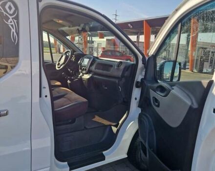 Белый Рено Трафик, объемом двигателя 1.6 л и пробегом 350 тыс. км за 13500 $, фото 13 на Automoto.ua