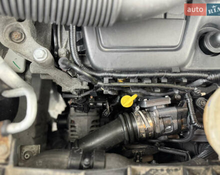 Белый Рено Трафик, объемом двигателя 1.6 л и пробегом 217 тыс. км за 13700 $, фото 88 на Automoto.ua