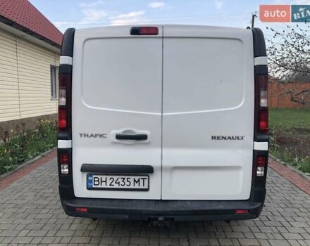Белый Рено Трафик, объемом двигателя 1.6 л и пробегом 298 тыс. км за 12500 $, фото 11 на Automoto.ua