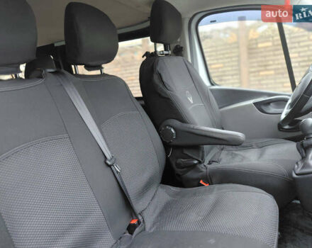 Белый Рено Трафик, объемом двигателя 1.6 л и пробегом 317 тыс. км за 13700 $, фото 18 на Automoto.ua