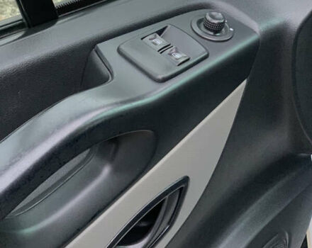 Белый Рено Трафик, объемом двигателя 1.6 л и пробегом 160 тыс. км за 14950 $, фото 23 на Automoto.ua