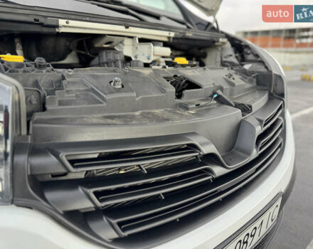 Белый Рено Трафик, объемом двигателя 1.6 л и пробегом 217 тыс. км за 13700 $, фото 85 на Automoto.ua