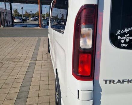 Белый Рено Трафик, объемом двигателя 1.6 л и пробегом 350 тыс. км за 13500 $, фото 8 на Automoto.ua