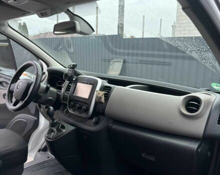 Белый Рено Трафик, объемом двигателя 1.6 л и пробегом 262 тыс. км за 13700 $, фото 6 на Automoto.ua