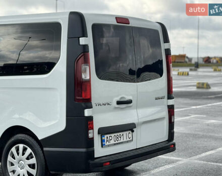 Белый Рено Трафик, объемом двигателя 1.6 л и пробегом 217 тыс. км за 13700 $, фото 29 на Automoto.ua