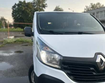 Білий Рено Трафік, об'ємом двигуна 1.6 л та пробігом 275 тис. км за 16000 $, фото 3 на Automoto.ua