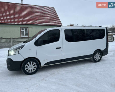 Белый Рено Трафик, объемом двигателя 1.6 л и пробегом 265 тыс. км за 14900 $, фото 3 на Automoto.ua