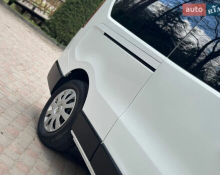 Белый Рено Трафик, объемом двигателя 1.6 л и пробегом 216 тыс. км за 14750 $, фото 16 на Automoto.ua