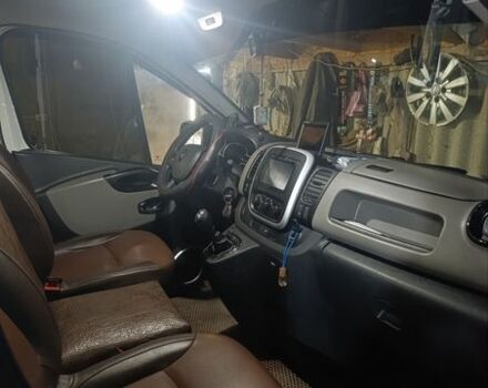 Белый Рено Трафик, объемом двигателя 1.6 л и пробегом 260 тыс. км за 12500 $, фото 4 на Automoto.ua