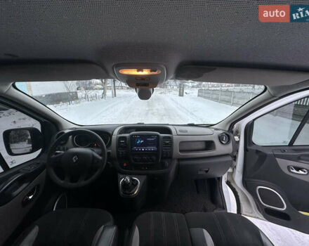 Белый Рено Трафик, объемом двигателя 1.6 л и пробегом 265 тыс. км за 14900 $, фото 15 на Automoto.ua