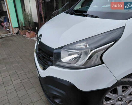 Белый Рено Трафик, объемом двигателя 1.6 л и пробегом 317 тыс. км за 13700 $, фото 7 на Automoto.ua