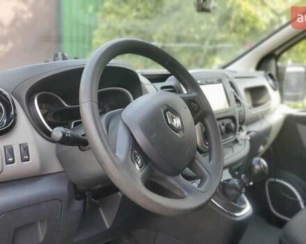 Белый Рено Трафик, объемом двигателя 1.6 л и пробегом 179 тыс. км за 15300 $, фото 6 на Automoto.ua