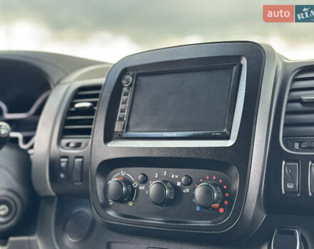 Белый Рено Трафик, объемом двигателя 1.6 л и пробегом 217 тыс. км за 13700 $, фото 61 на Automoto.ua