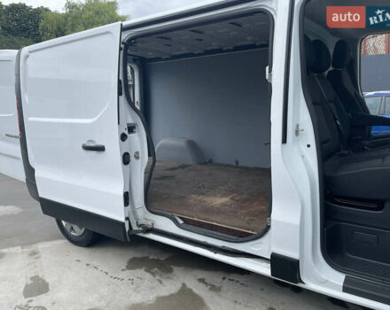 Білий Рено Трафік, об'ємом двигуна 1.6 л та пробігом 245 тис. км за 12300 $, фото 35 на Automoto.ua