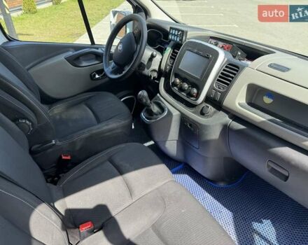 Белый Рено Трафик, объемом двигателя 1.6 л и пробегом 39 тыс. км за 19900 $, фото 14 на Automoto.ua