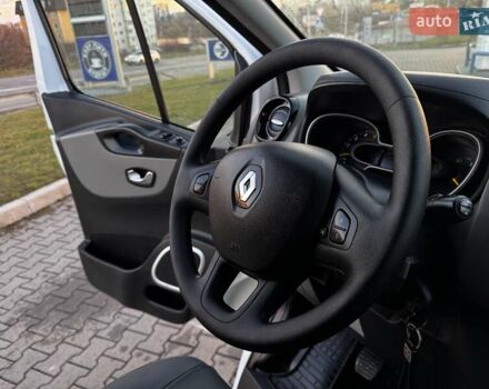 Белый Рено Трафик, объемом двигателя 1.6 л и пробегом 219 тыс. км за 13500 $, фото 7 на Automoto.ua