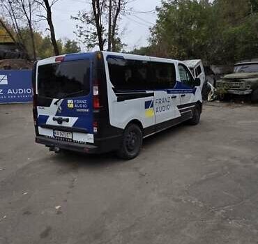 Белый Рено Трафик, объемом двигателя 1.6 л и пробегом 449 тыс. км за 9000 $, фото 9 на Automoto.ua